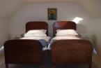 Gas fired central heating, electricity, bedding and towels are all included. Well behaved pets are welcome by arrangement.